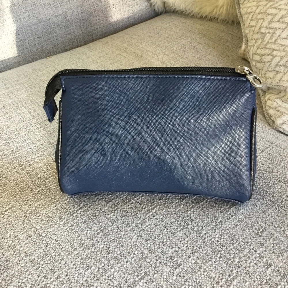 Salvatore Ferragamo Black and Navy Leather Cosmetic Case